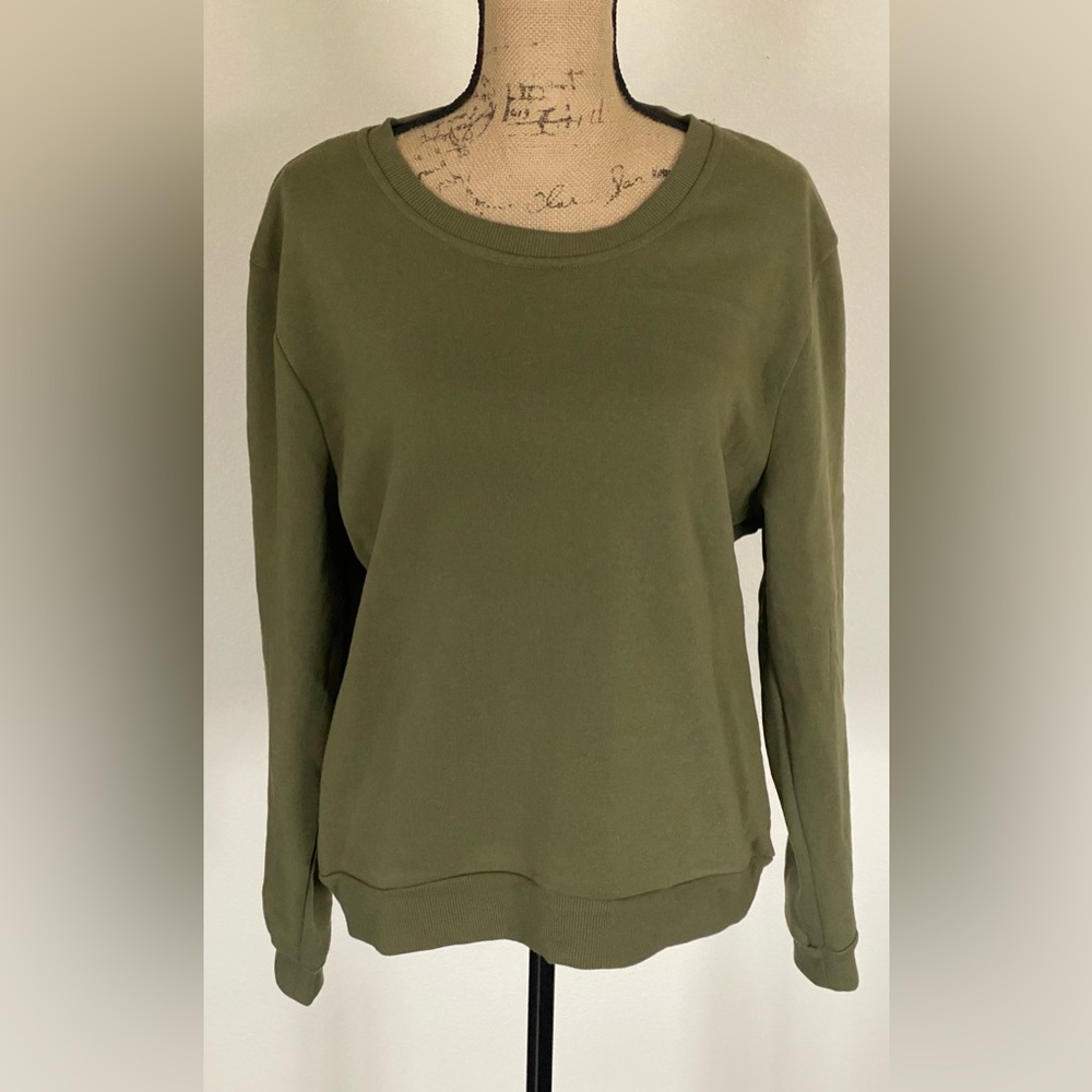 NWT. Manifest Offline Cotton Blend Olive Green Long Sleeve Sweatshirt, Sz L